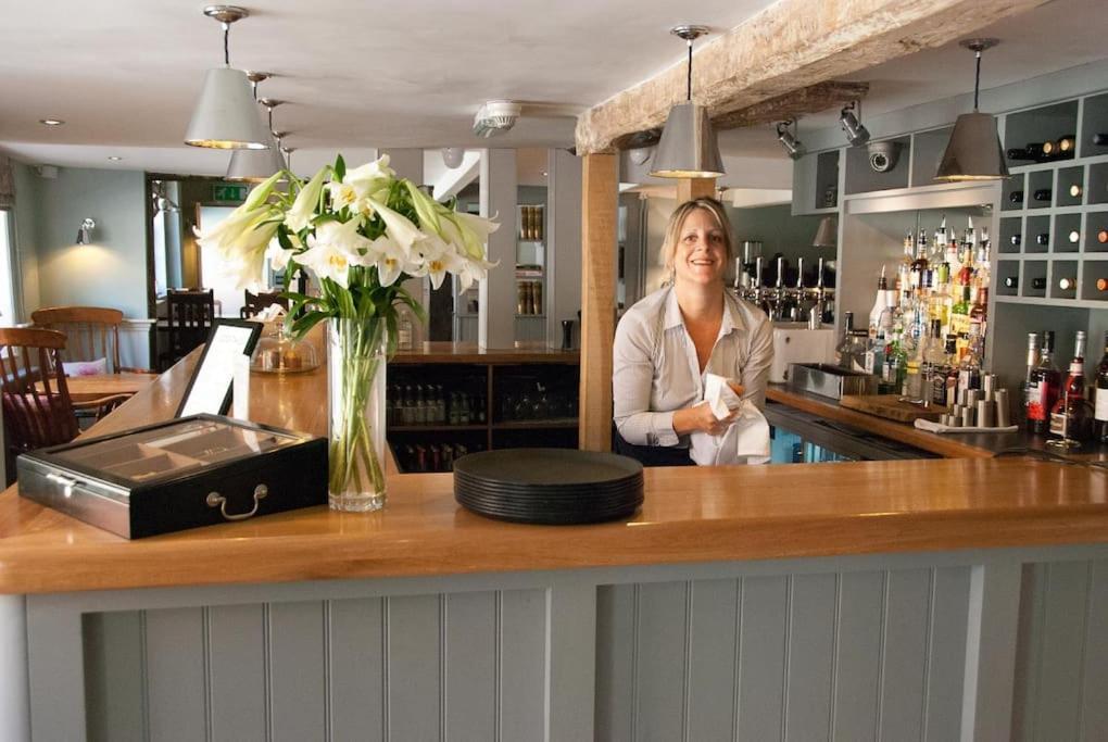 Meddlars A Historic Cottage On The Countryside Edge Of A Vibrant Market Town Hadleigh  Eksteriør billede